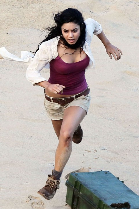 Vanessa Hudgen's Breasts Go for a Jog On-the-Set of 'Journey 2: The 