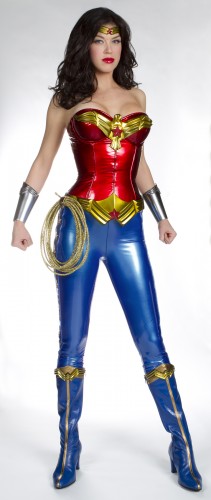 adrianne-palicki-in-wonder-woman-costume