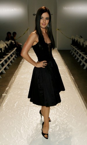 Danica-McKellar-Tasmanian-Devil
