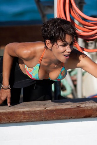 Halle-Berry-Bikini-Top