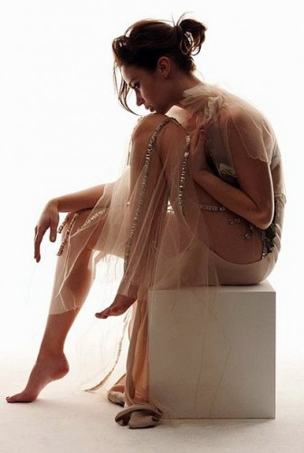 Emily-Blunt-Sexy