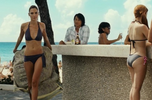 Gal-Gadot-Bikini-Wonder-Woman