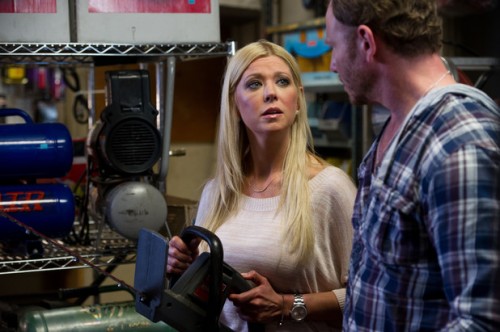 sharknado2-tara-reid-ian-ziering