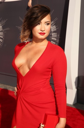 Demi-Lovato-Boobs