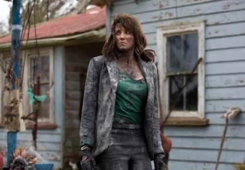 Lucy-Lawless-Evil-Dead