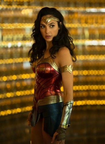 wonder-woman-hot-gal-gadot